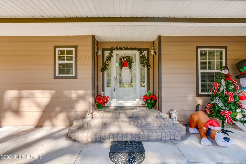 888 Branscomb Rd, Green Cove Springs, FL 32043
