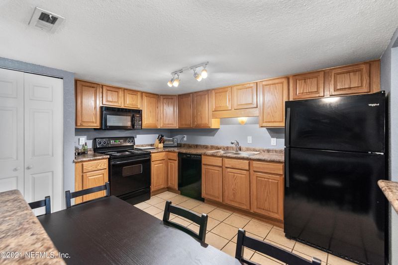 8880 Old Kings Rd S #13, Jacksonville, FL 32257
