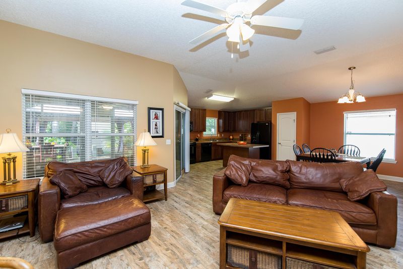 8896 Arbor Breeze Ln, Jacksonville, FL 32222