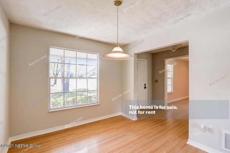 89 Vanderford Rd E, Orange Park, FL 32073