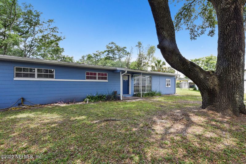 8901 Joseph Ct, Jacksonville, FL 32216