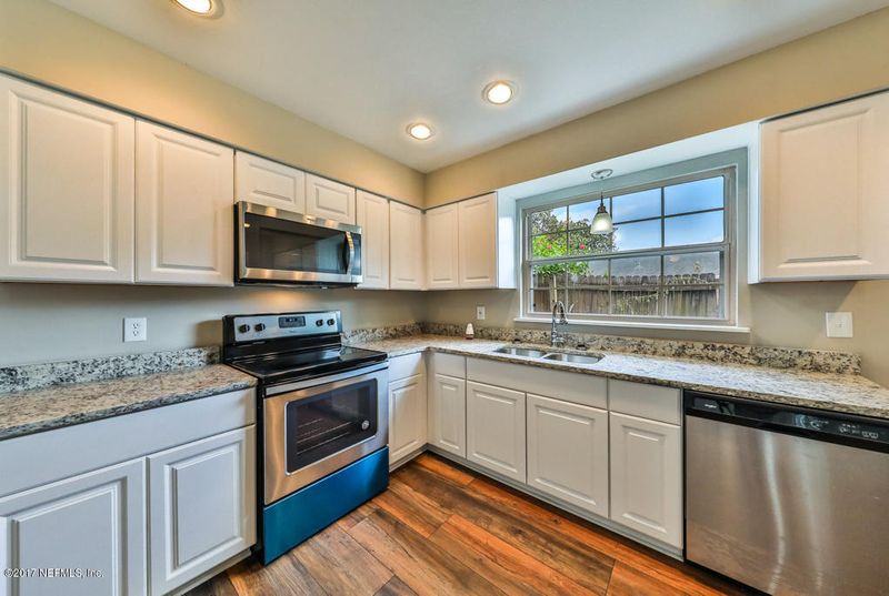892 Grove Park Blvd, Jacksonville, FL 32216