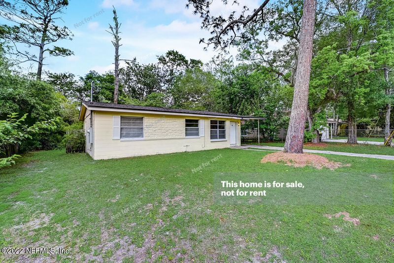 8929 Yeoman Dr, Jacksonville, FL 32208