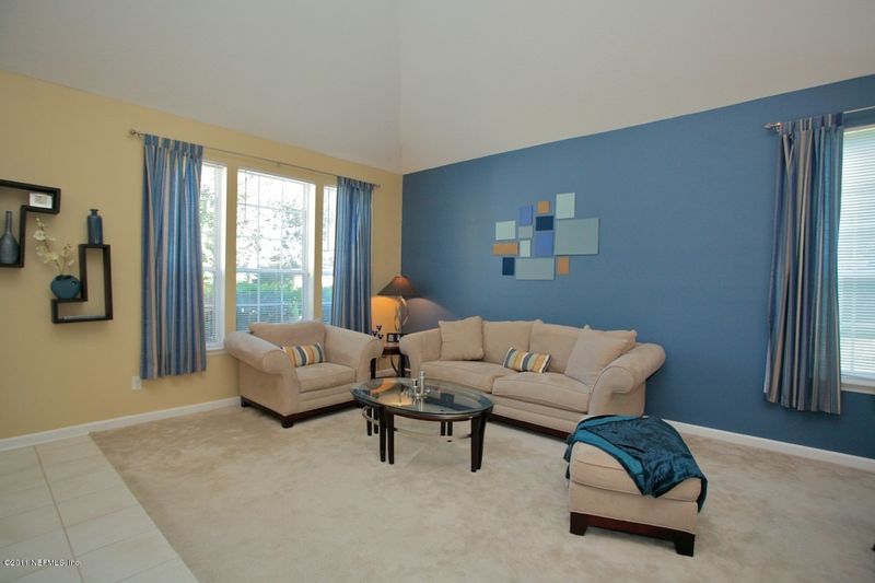 8937 Canopy Oaks Dr, Jacksonville, FL 32256