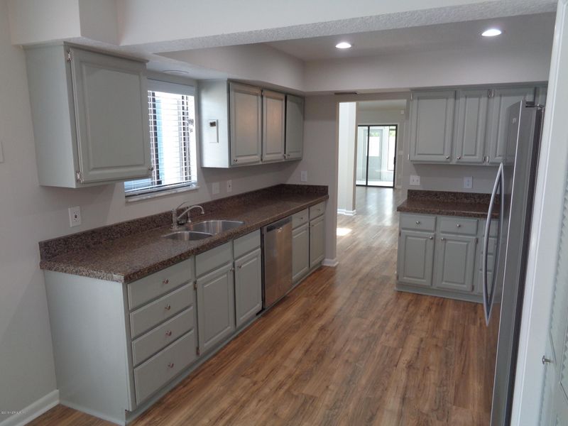 8940 Belle Rive Blvd, Jacksonville, FL 32256