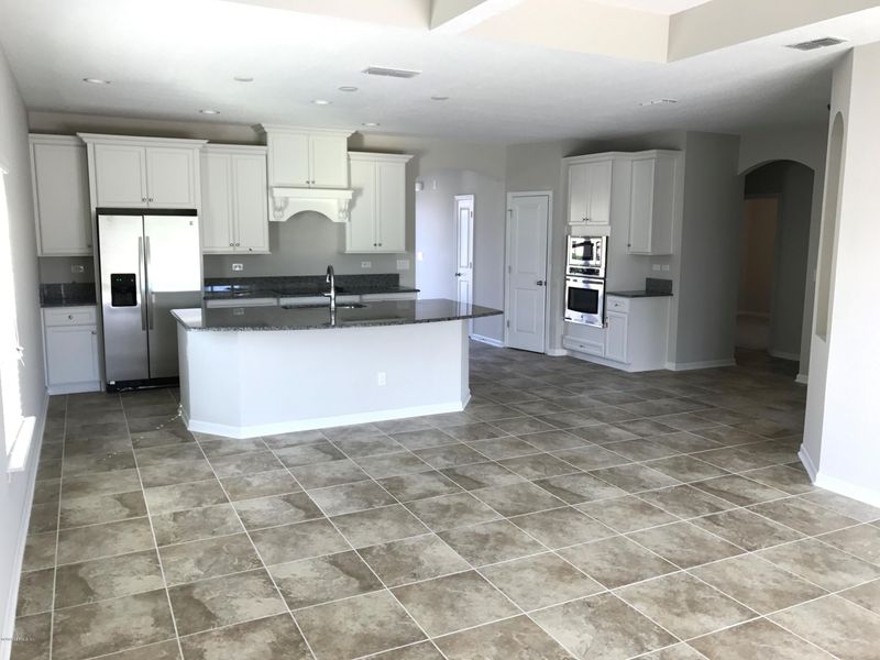 895 Bent Creek Dr, St Johns, FL 32259