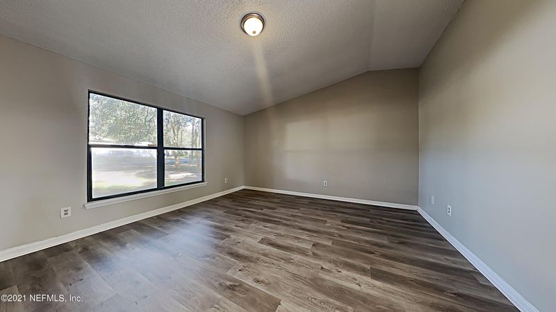 8960 Noroad, Jacksonville, FL 32210