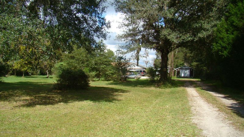 8961 137th St SW, Starke, FL 32091