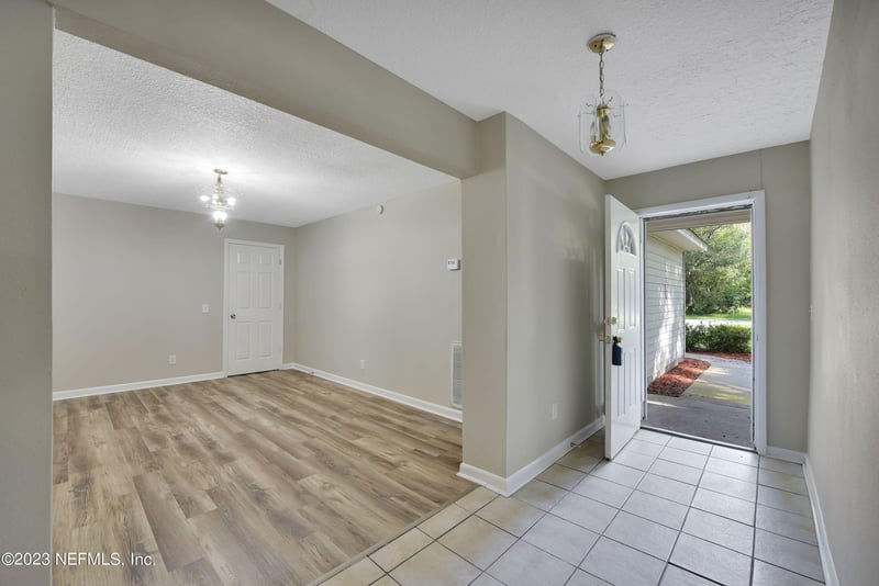 897 Boykin Ln, Baldwin, FL 32234