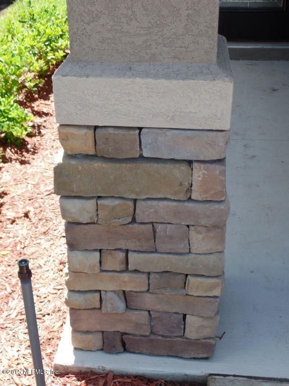 898 Glendale Ln, Orange Park, FL 32065