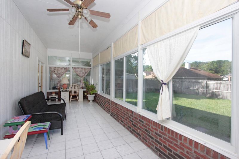 8990 Elizabeth Falls Dr, Jacksonville, FL 32257