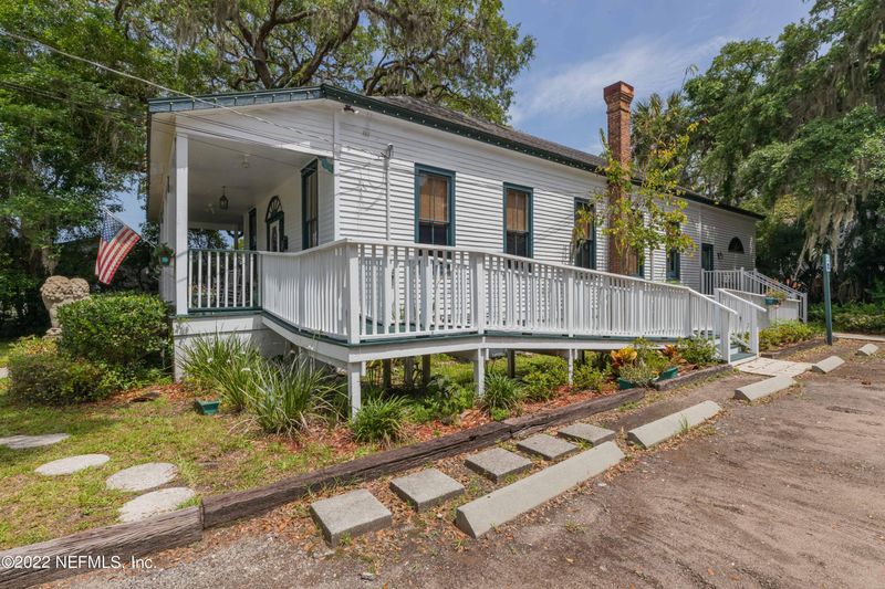 9 Sanchez Ave, St Augustine, FL 32084