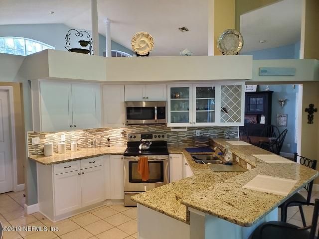 900 White Eagle Cir, St Augustine, FL 32086