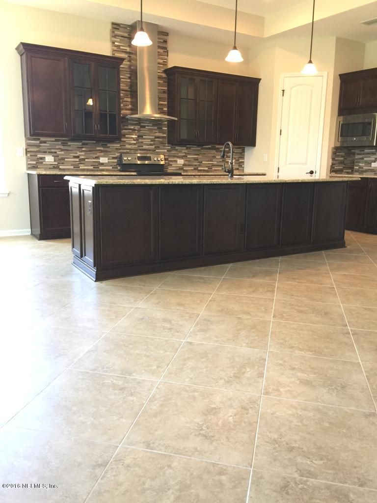 901 Athlone Ln, St Augustine, FL 32095