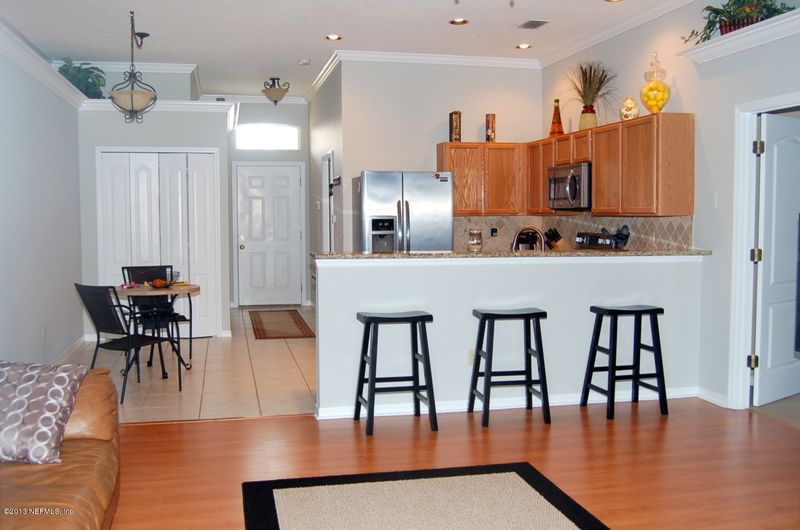901 Buttercup Dr, St Johns, FL 32259