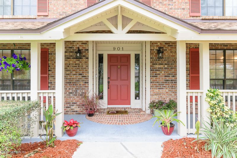 901 Middleridge Ct, Orange Park, FL 32065