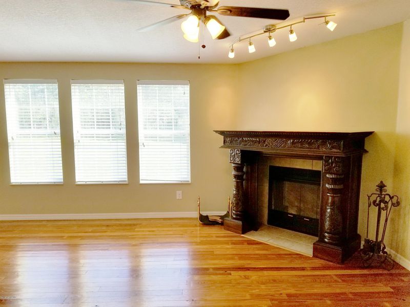 9013 Old Kings Rd, Jacksonville, FL 32219