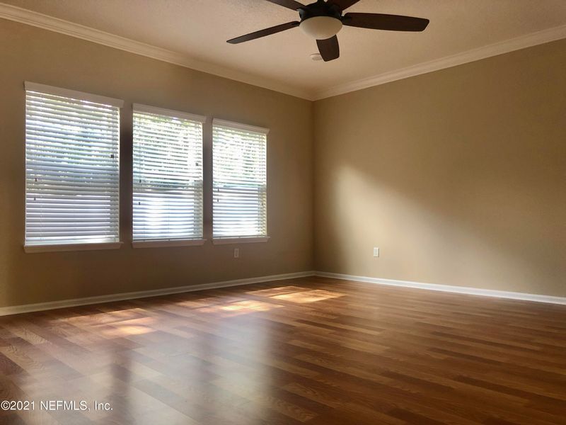 9022 Marsden St, Jacksonville, FL 32211