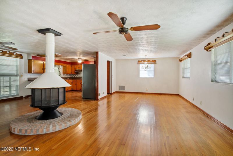 9036 Marlee Rd, Jacksonville, FL 32222
