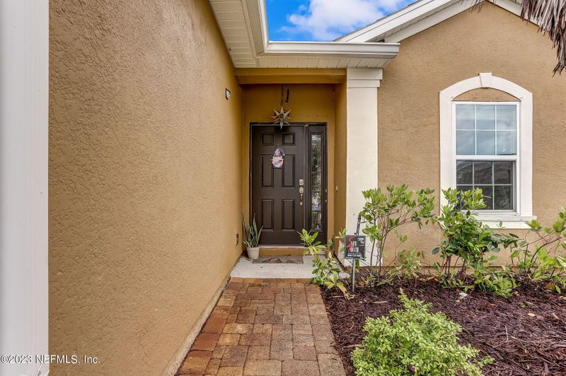 9044 Devon Pines Dr, Jacksonville, FL 32211