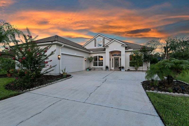 905 Athlone Ln, St Augustine, FL 32095
