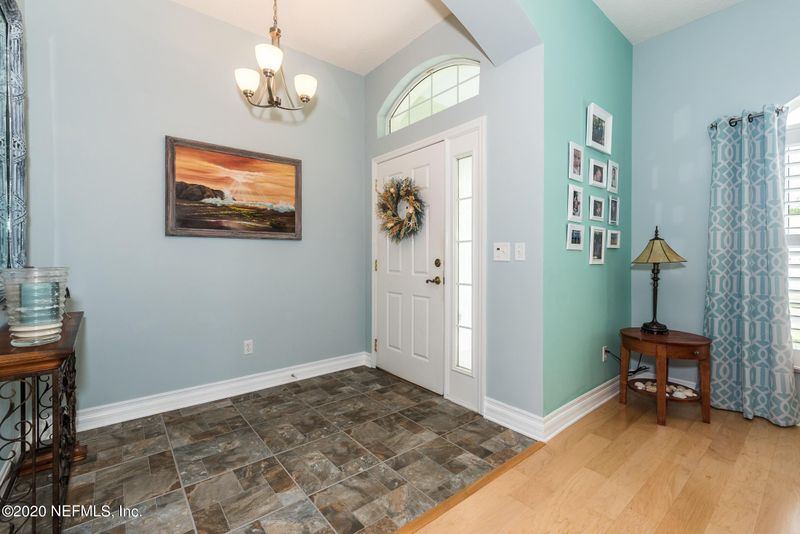 905 Mirror Lake Dr, St Augustine, FL 32086
