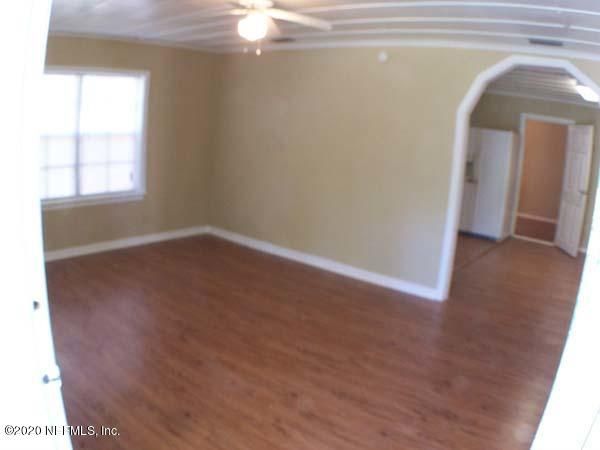 9051 10th Ave, Jacksonville, FL 32208