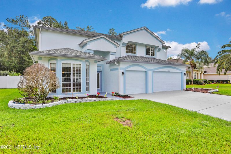 9051 Hampton Landing Dr E, Jacksonville, FL 32256
