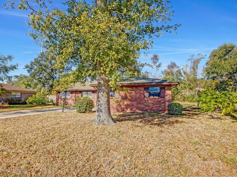 9052 Latimer Rd W, Jacksonville, FL 32257