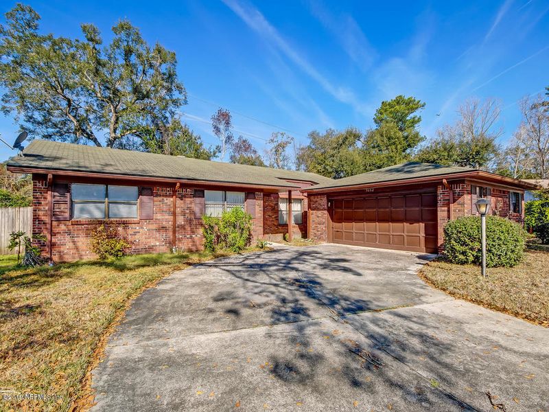 9052 Latimer Rd W, Jacksonville, FL 32257