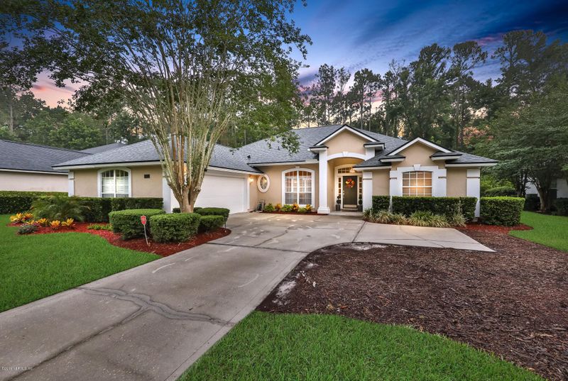9055 Starpass Dr, Jacksonville, FL 32256
