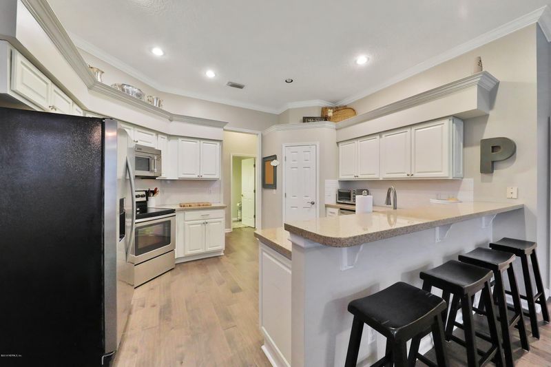 9055 Starpass Dr, Jacksonville, FL 32256