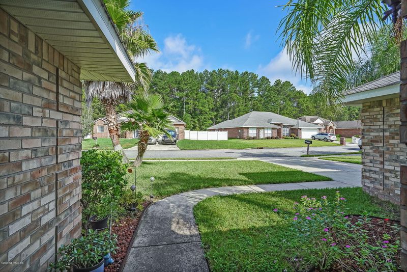 9059 Hawkeye Dr, Jacksonville, FL 32221