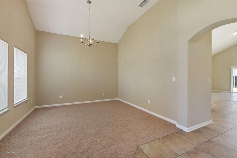 9068 Gloucestershire Ct, Jacksonville, FL 32219