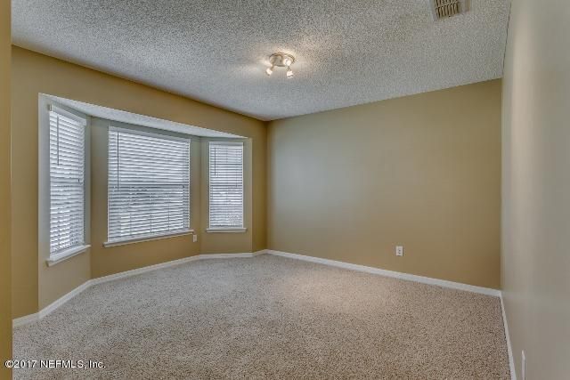 9084 Castle Rock Dr, Jacksonville, FL 32221