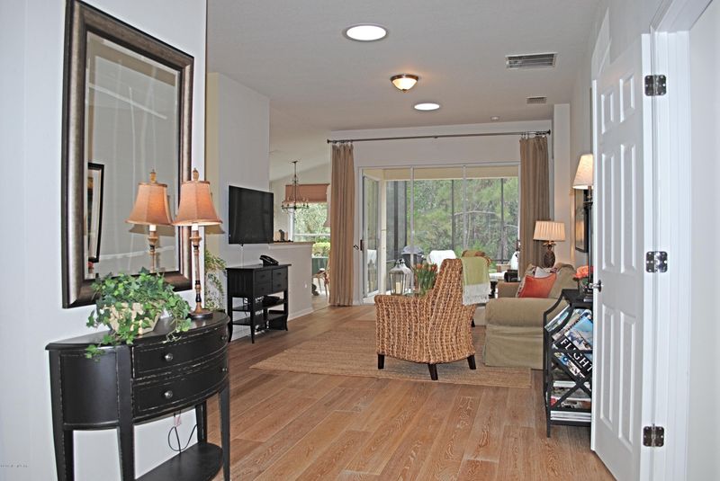 9084 Sweet Tree Trl, Jacksonville, FL 32256