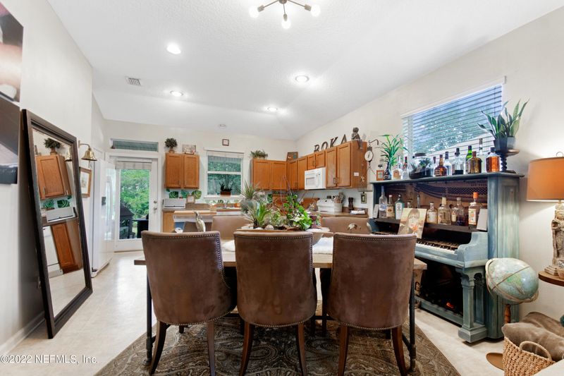 909 S Garden Lake Dr, St Augustine, FL 32086