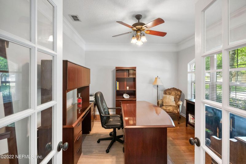9090 Hampton Landing Dr E, Jacksonville, FL 32256