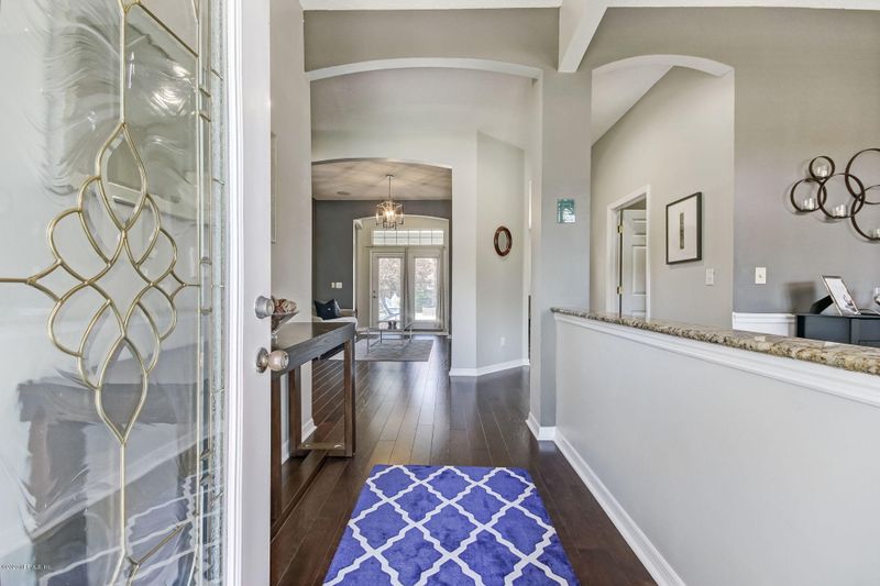 9096 Starpass Dr, Jacksonville, FL 32256