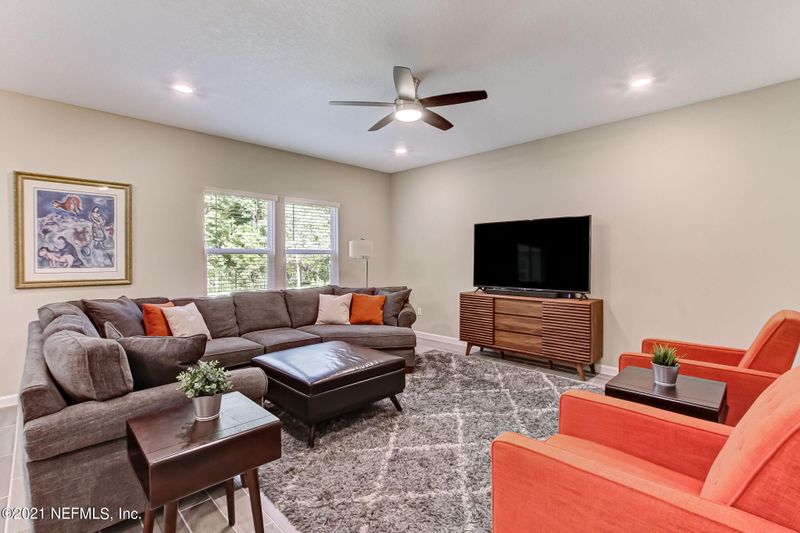 9096 Westwick Ln, Jacksonville, FL 32211