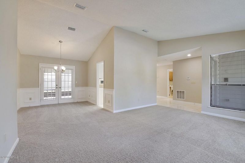 9099 Agincourt Ln, Jacksonville, FL 32257