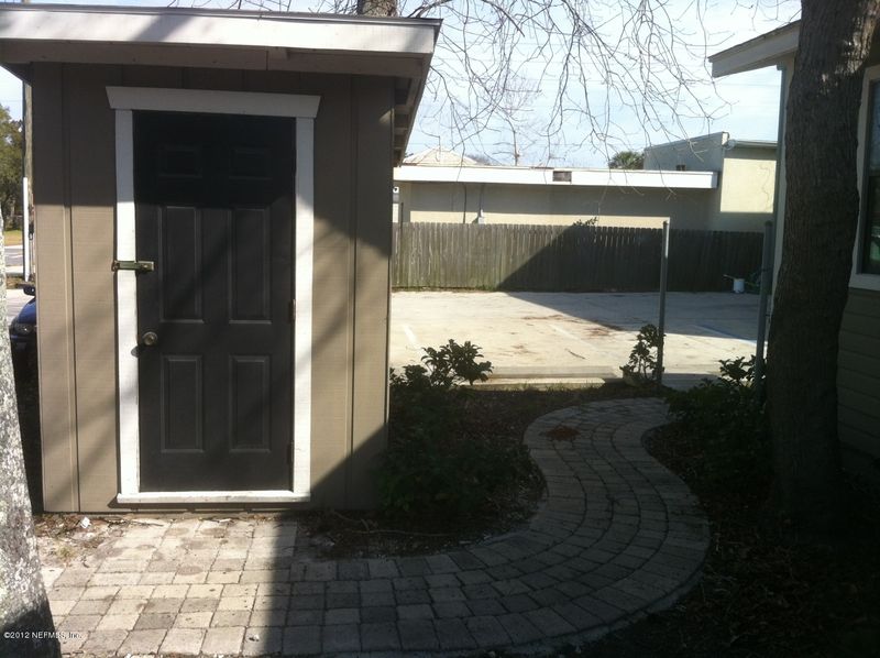 910 11th Ave S, Jacksonville Beach, FL 32250