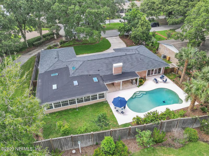 910 Oriental Gardens Rd, Jacksonville, FL 32207