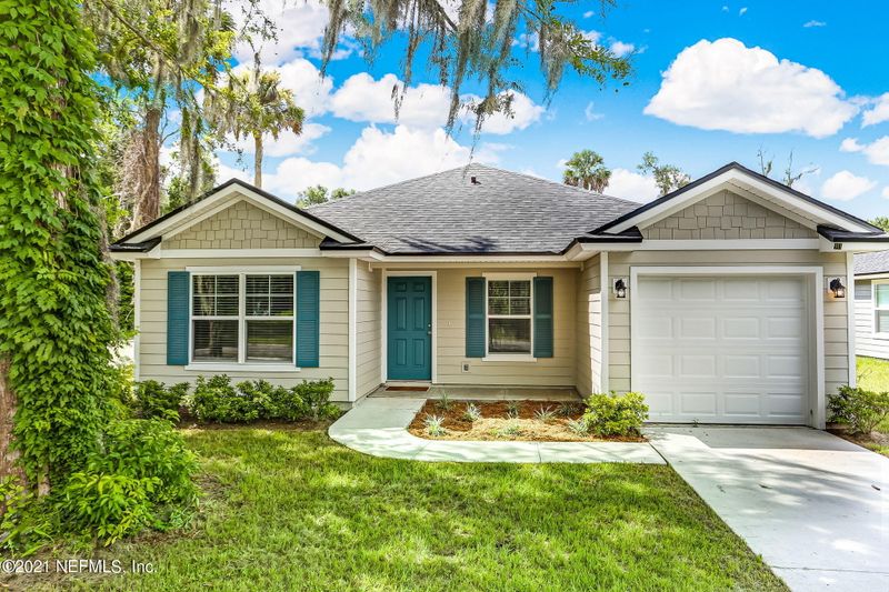 911 Bay St, Green Cove Springs, FL 32043