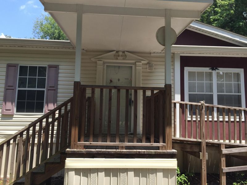 911 Cole Rd, Jacksonville, FL 32218