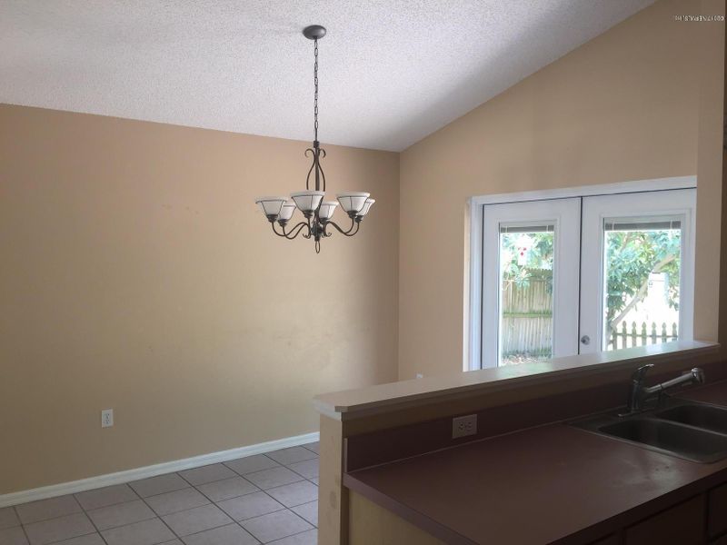 9110 Mountaintop Ct, Jacksonville, FL 32225