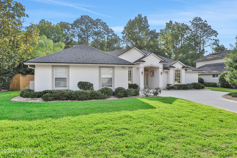 9111 Starpass Dr, Jacksonville, FL 32256