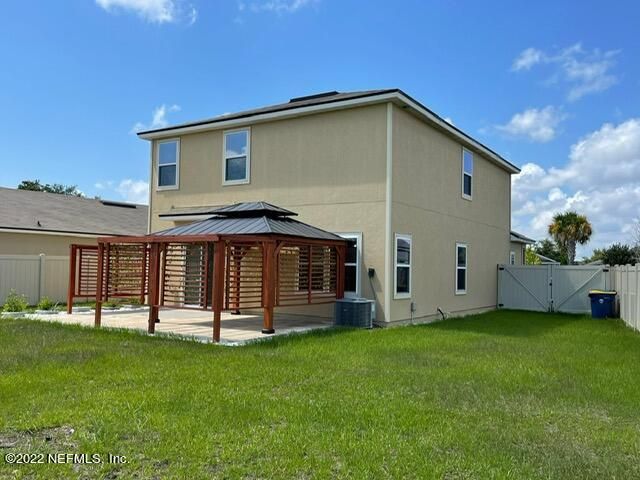9118 Tapper Ct, Jacksonville, FL 32211