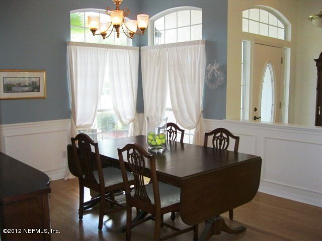 912 Blackberry Ln, St Johns, FL 32259