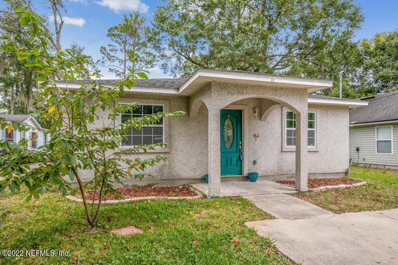 912 Helen St, St Augustine, FL 32084